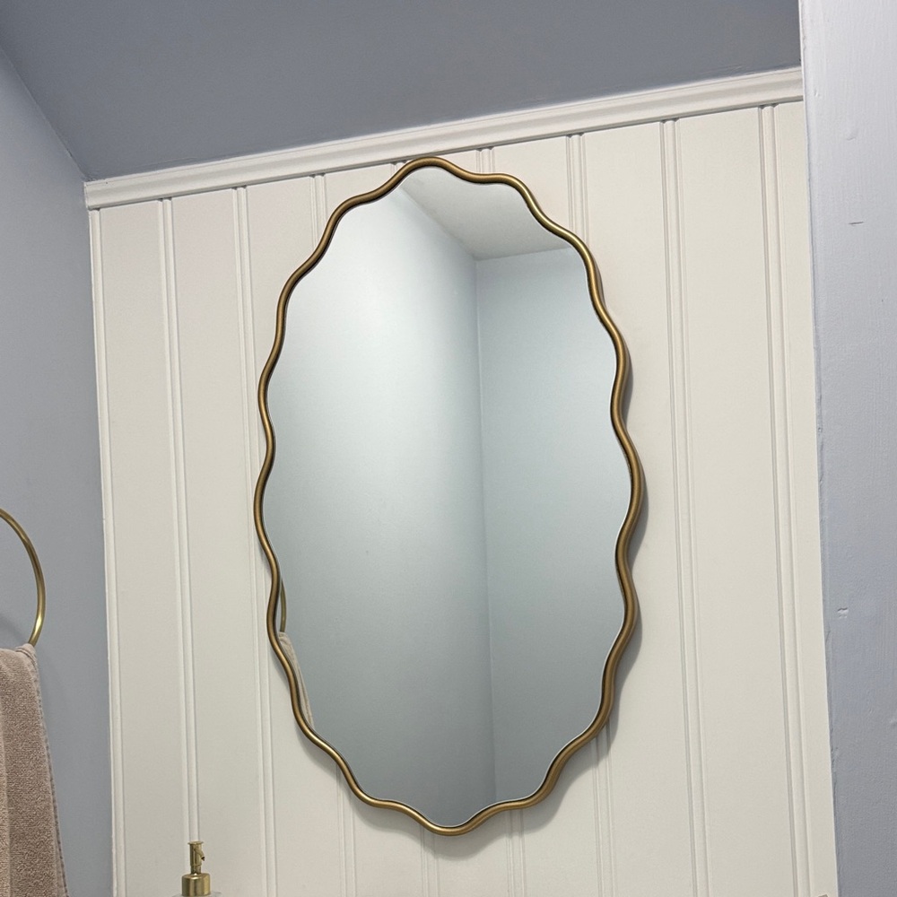 Wavy Gold Wall Mirror